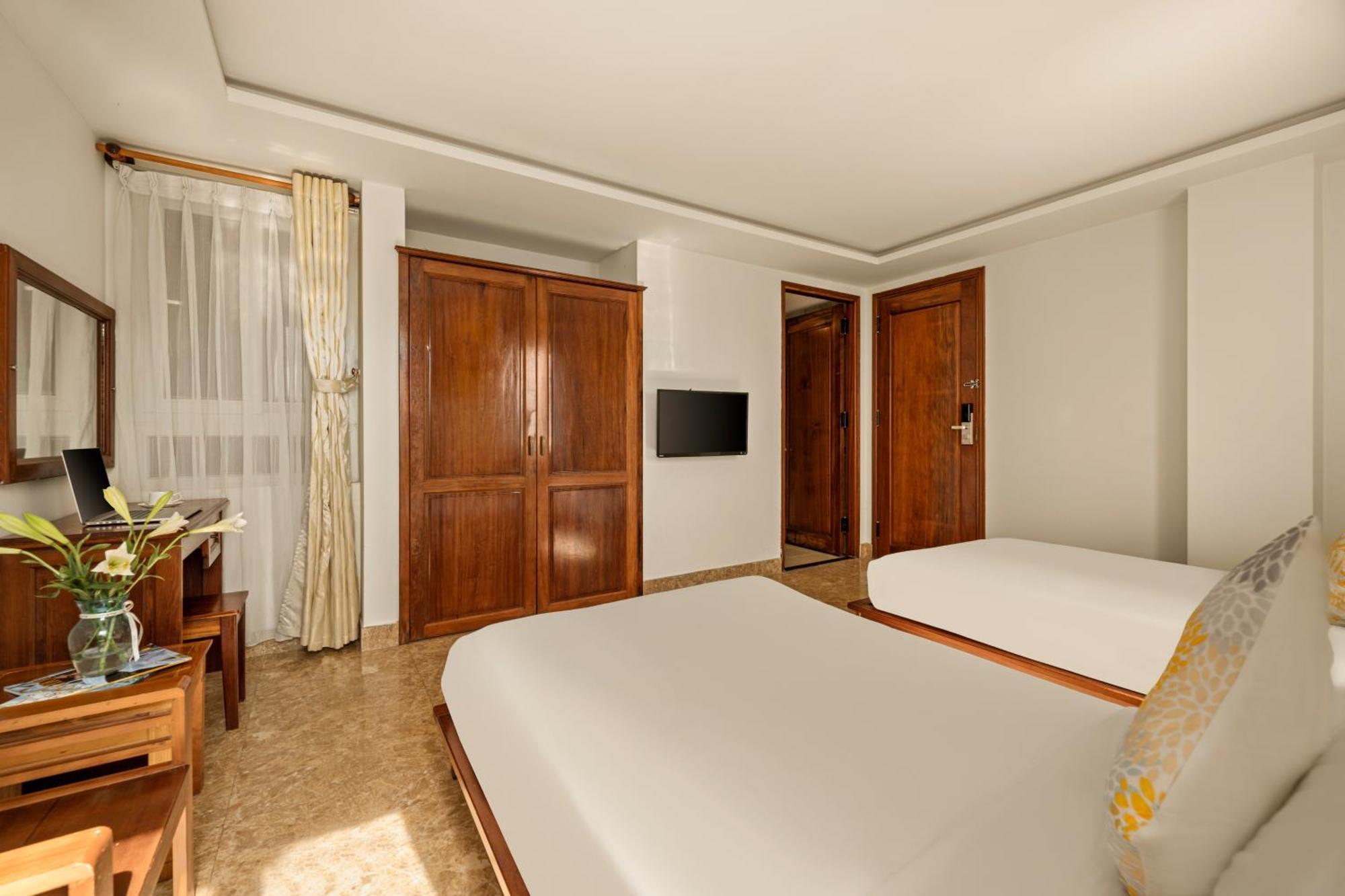 Titan Hotel Дананг Екстер'єр фото