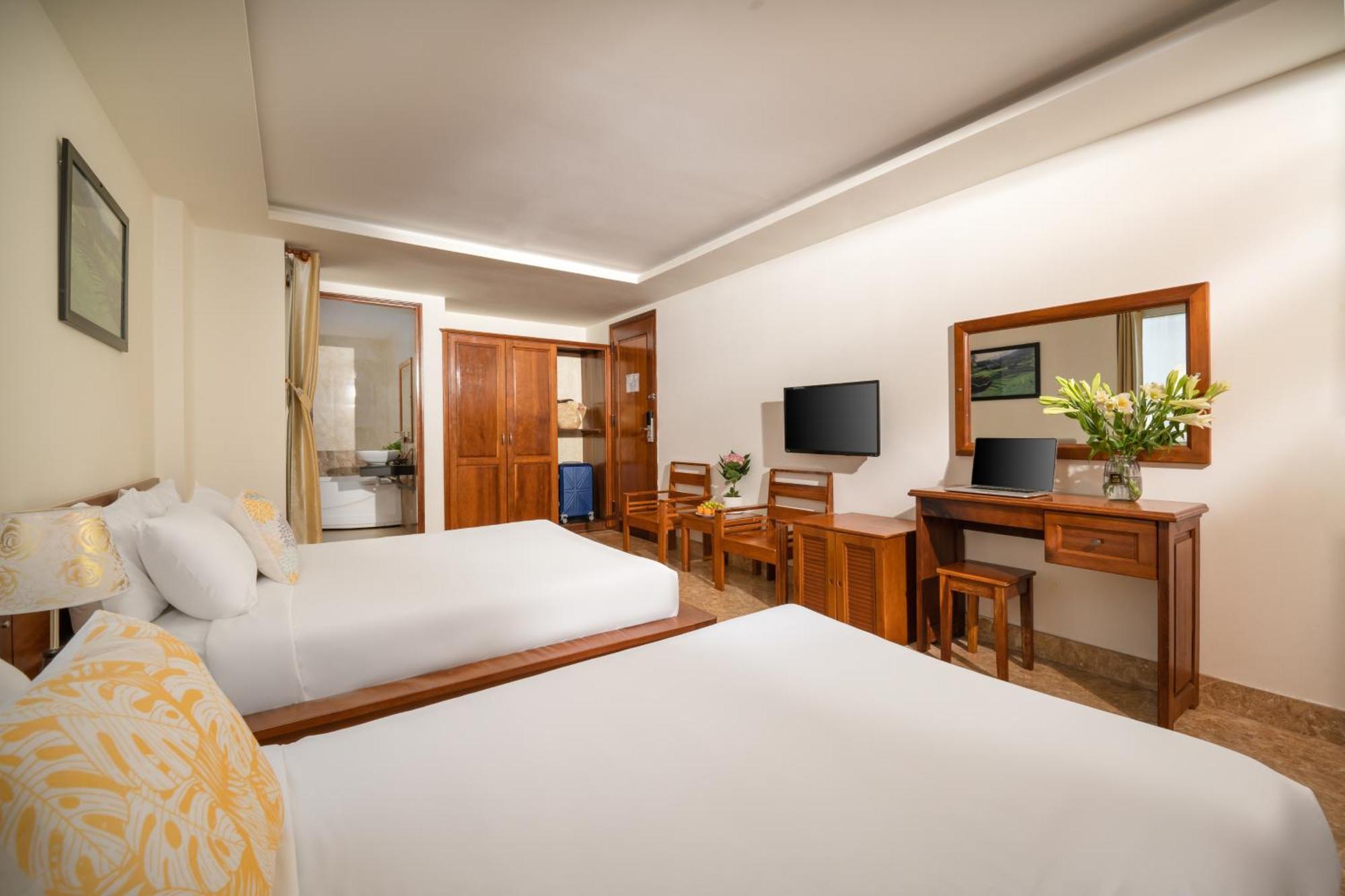 Titan Hotel Дананг Екстер'єр фото